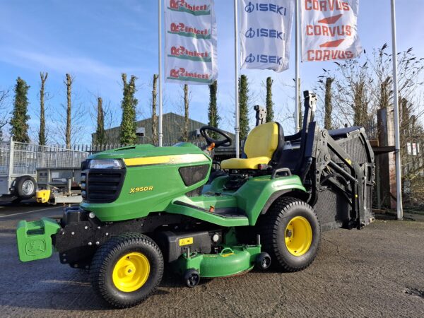 John Deere X950R Ride on Mower