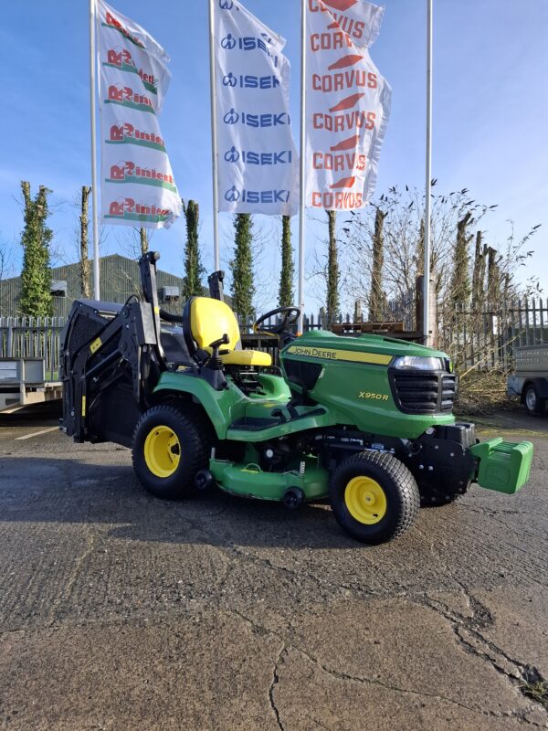 John Deere X950R Ride on Mower - Image 16