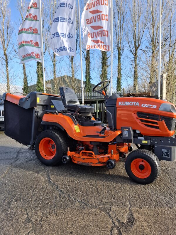 Kubota G23 Low Dump Diesel Mower - Image 2