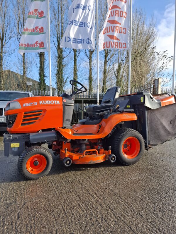 Kubota G23 Low Dump Diesel Mower - Image 4