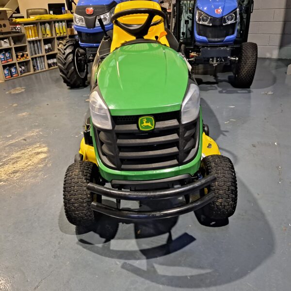 John Deere X155R Ride On Mower - Image 2