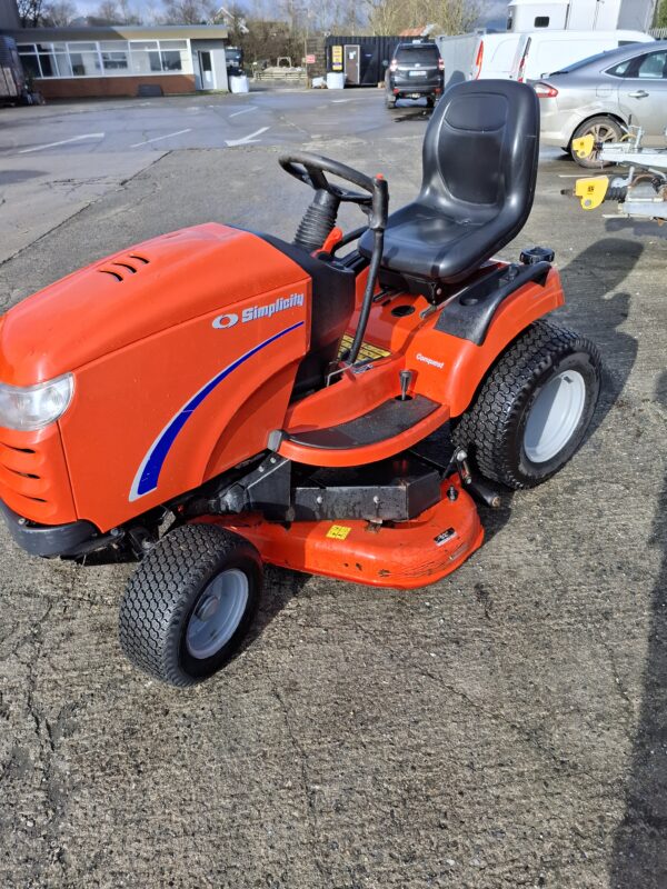 Simplicity Conquest Side Discharge Mower - Image 5